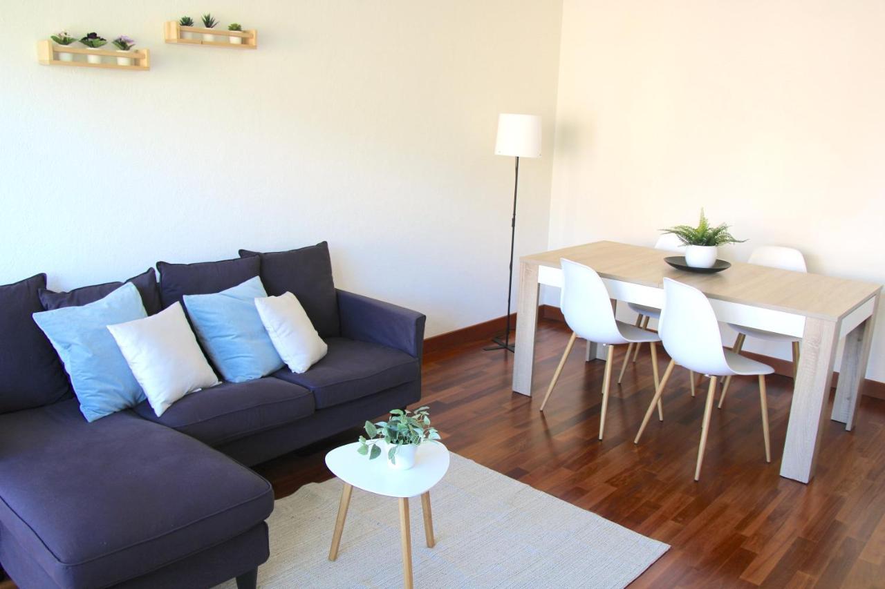 Cozy Apartment With Free Parking & Close To Lake Lugano Bagian luar foto