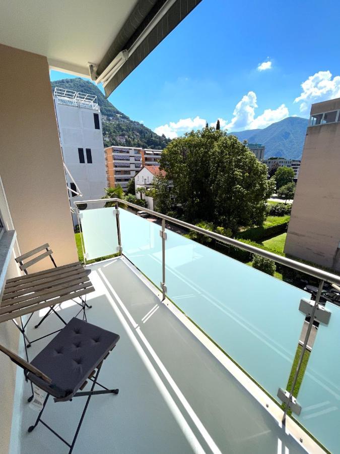 Cozy Apartment With Free Parking & Close To Lake Lugano Bagian luar foto